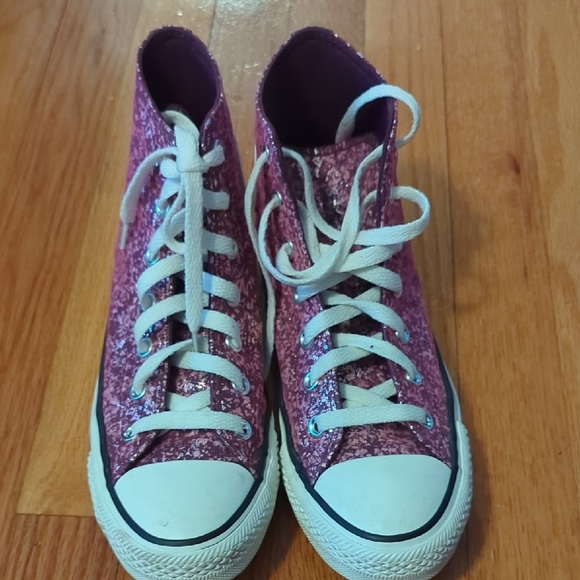 Converse Burgundy Sneakers with White Accents - Picture 3 of 7